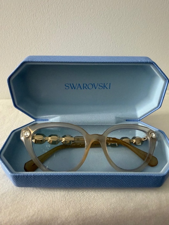 Swarovski eyewear main image 4